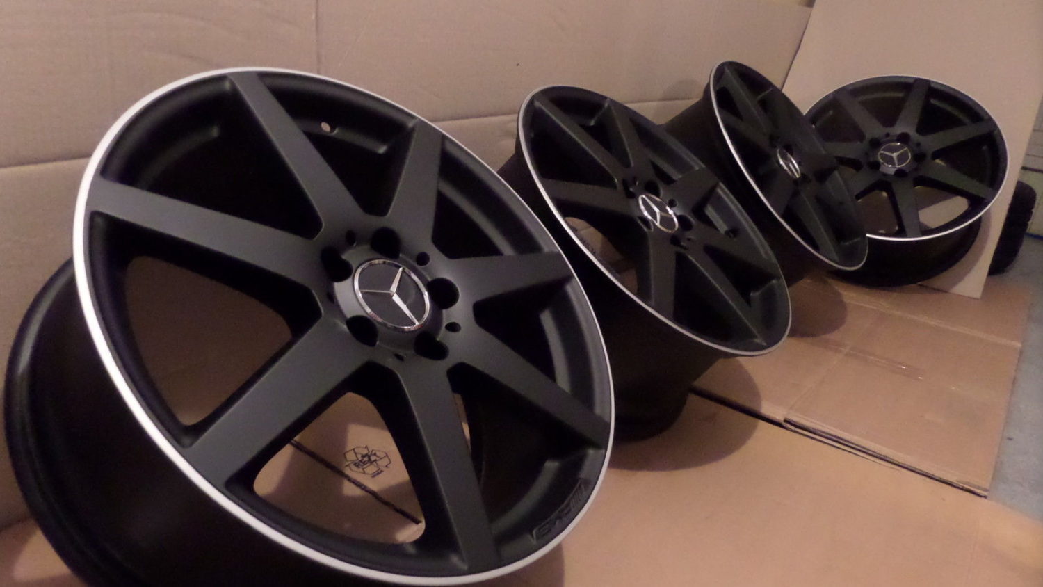 Spurverbreiterung 30mm / 2x15mm Inkl Schrauben Für Mercedes C Klasse W205 W204